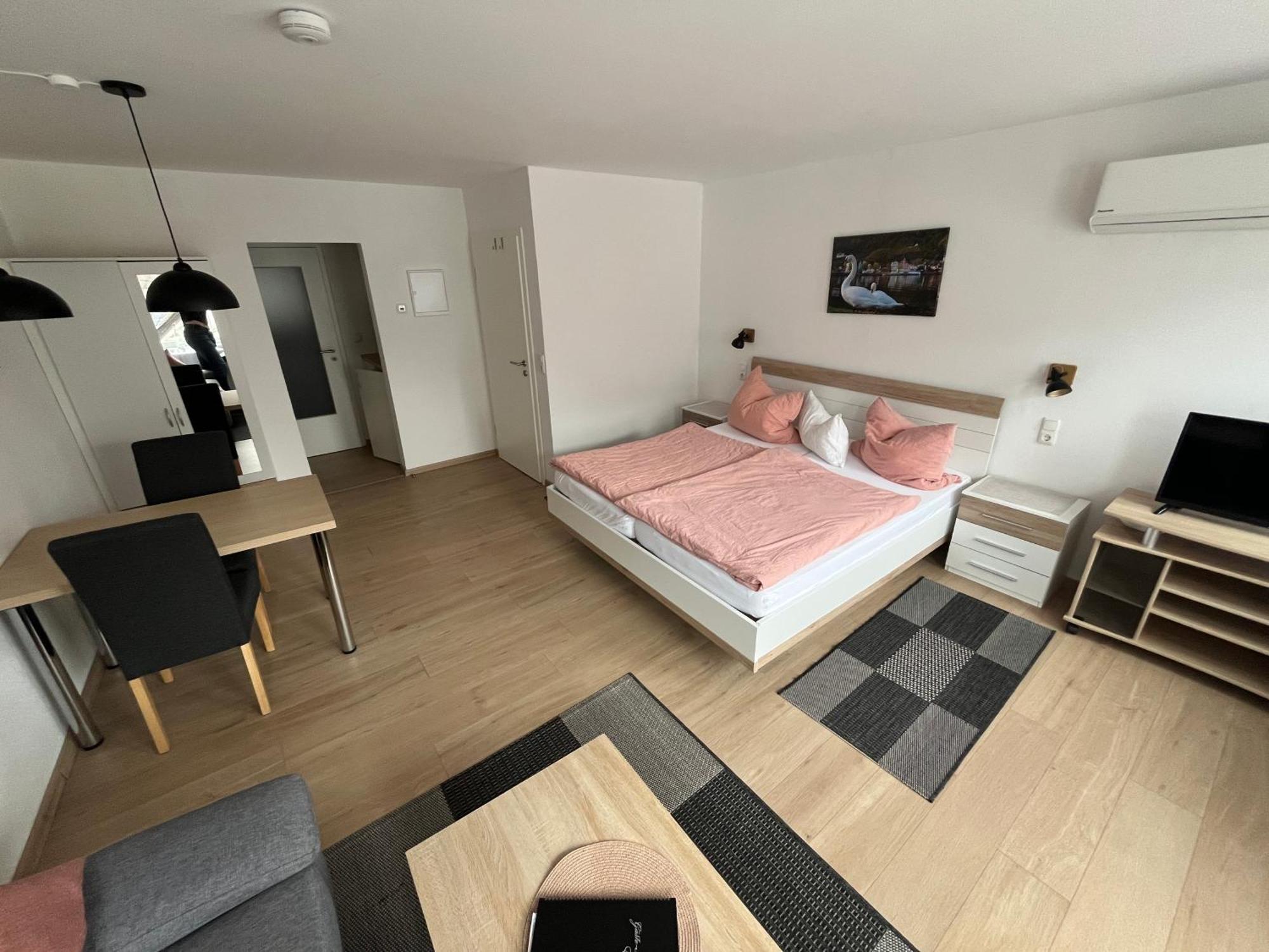 Ferienwohnungen Und Appartements - Haus Budinger Alf Extérieur photo